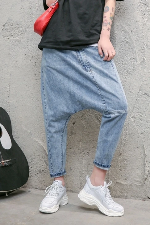 Men Baggy Low Crotch Denim Pants Harajuku Hip Hop Harem Jeans Oversized Drop Crotch Jeans Joggers Men Summer Loose Pants X9140