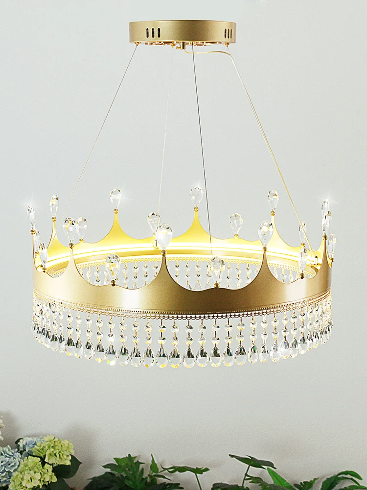 

Fashion Crown Hanglamp LED Hanging Lamp Creative Crystal Pendant Lights Living Room Iron Lamparas De Techo Colgante Modern