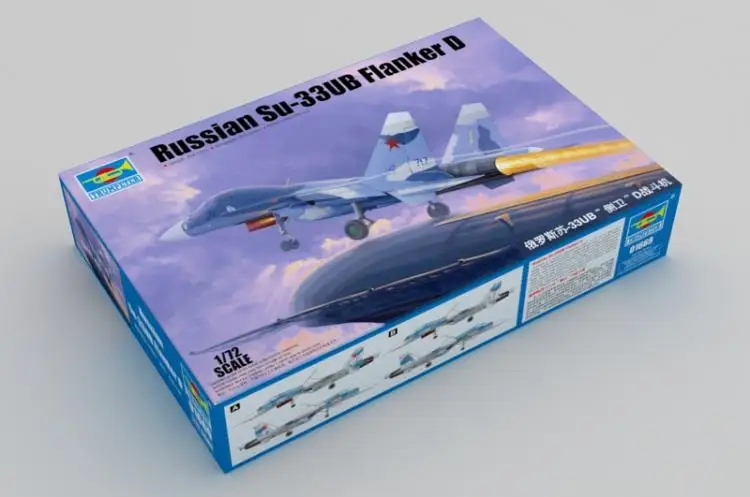 Trumpeter plane model 01669 1/72 Russian Su-33UB Flanker D