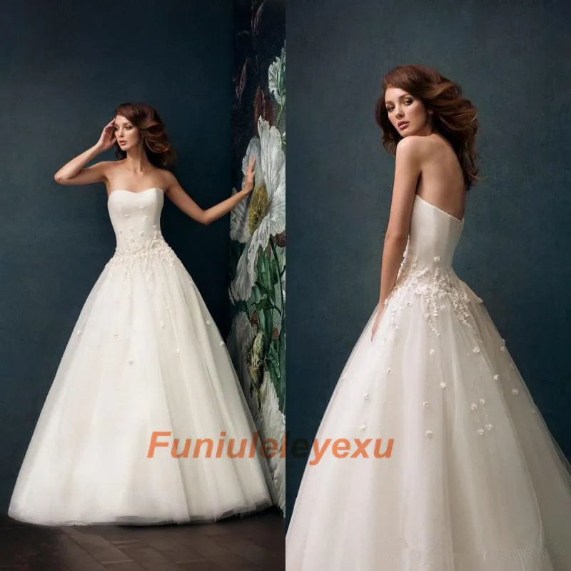 New Arrival Elegant Wedding Dresses Ball Gowns Sweetheart Backless Floor Length Beading Flowered Tulle Bridal Gowns