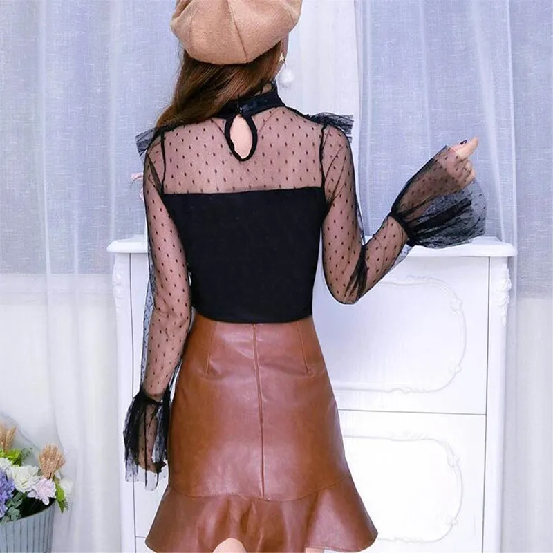 2018 Mới Mùa Xuân Hè Phụ Nữ Áo Sơ Mi Ngọt Dot Tie Bow Ren áo Lady Bùng Tay Áo Backless Lưới Áo Cánh Ngắn Blusas Ngọn AB833