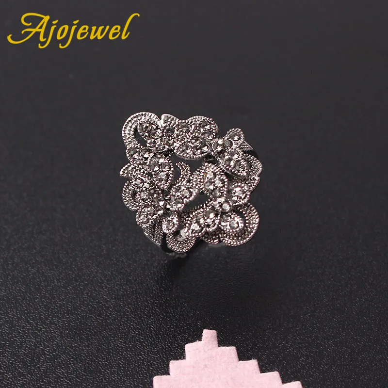 Ajojewel Size 7-9 Hollow Butterfly Rings For Women Full Of Black Rhinestone Elegant Vintage Jewelry Wholesale