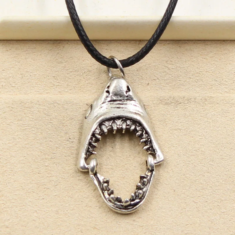 New Fashion Pendant Opened Shark Head Necklace Choker Charm Black Leather Cord Factory Price Handmade Jewelry