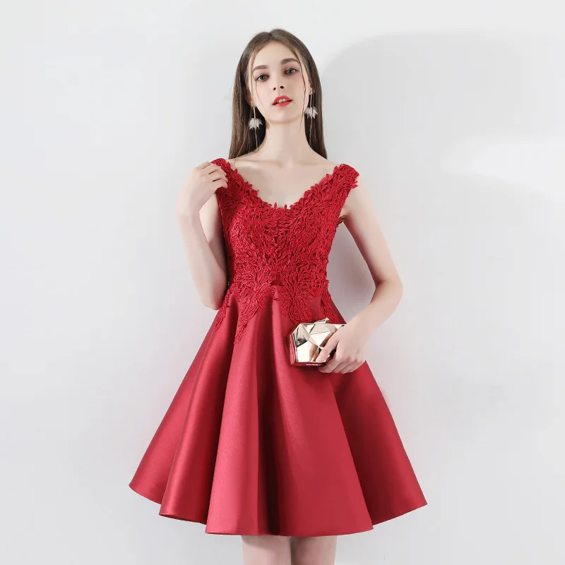 

2019 Spring New Fashion Women Homecoming Dresses Sleeveless Sexy V-neck Back Lace Up Appliques Prom Party Dress Haute Couture