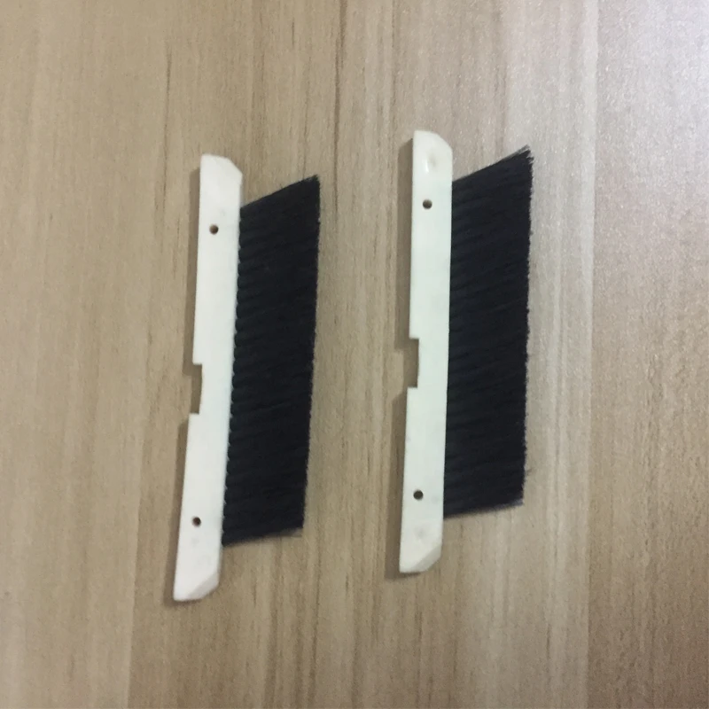 2pcs Clearing Brush Spare Parts for Silver Reed Knitting Machine 4.5/3.6mm SK210 SK218 SK280 360 SK840 F270 370