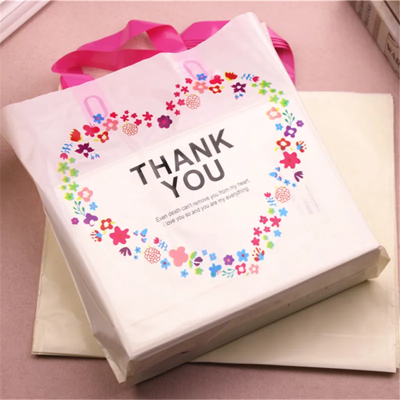 Thicken Plastic Clothing Packaging with Handles Thank You Shopping Gift Bags with Flower Heart 10pcs 29*35cm Can be Customized