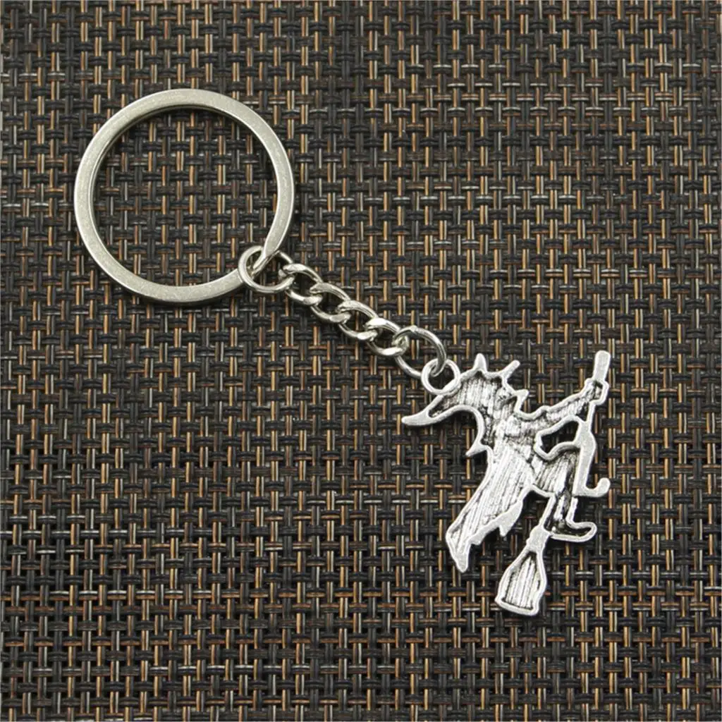 Neue Mode Männer 30mm Keychain DIY Metall Halter Kette Vintage Hexe Auf Besen Halloween 36x34mm Silber farbe Anhänger Geschenk