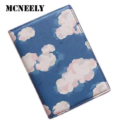 Funda de pasaporte con patrón de nube para mujer, accesorios de viaje, Protector de pasaporte de PU con Soporte para tarjeta de identificación bancaria, estuche para regalos para niños y mujeres