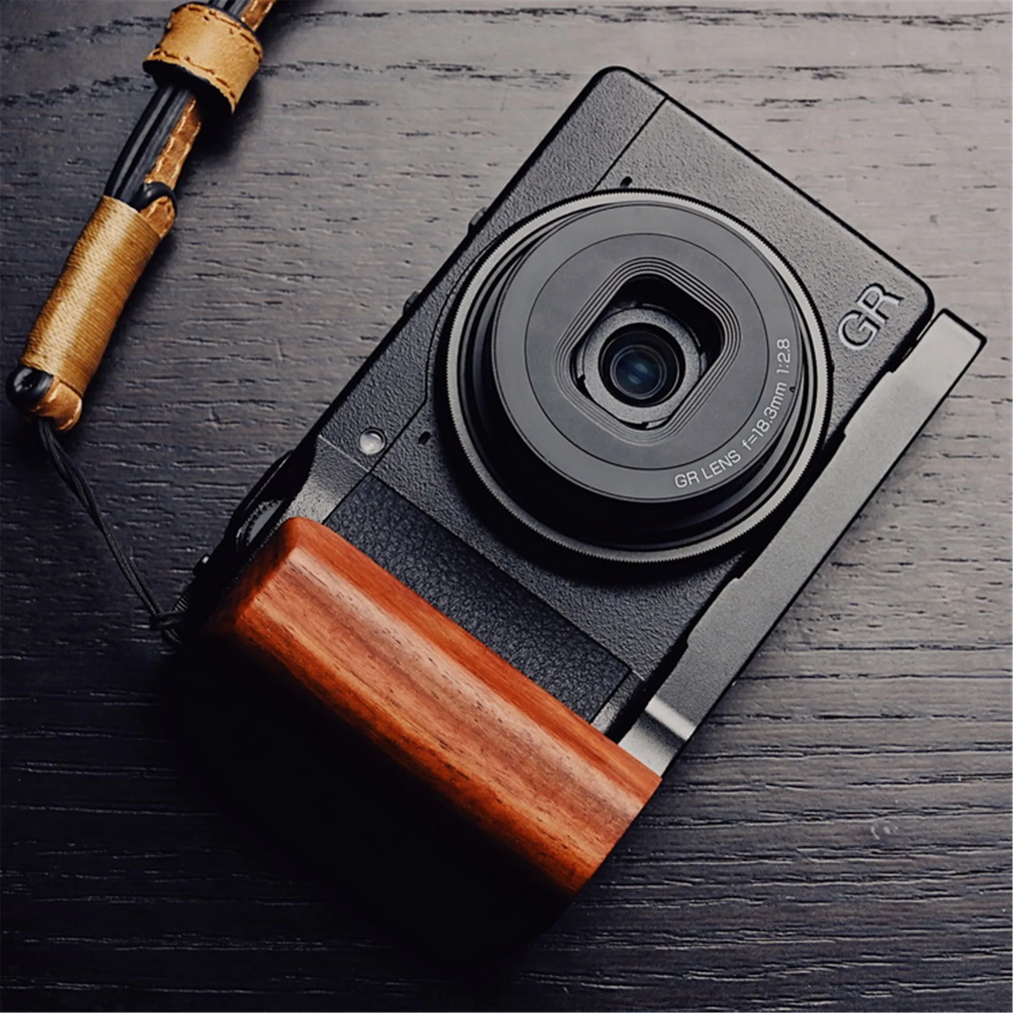 Wooden Wood Hand Grip with Alum Base Plate Bracket For Ricoh GR3 GRIII