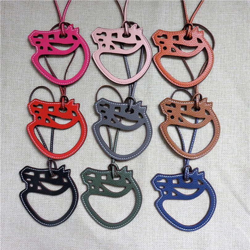 Fashion Brand PU Leather Hollow Horse Head Bag Key Chain Ring Women Handbag Pendant Keychain Accessories R301