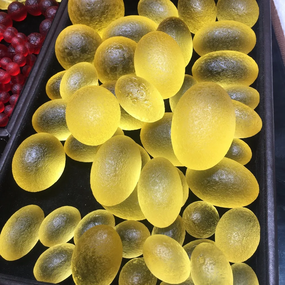 38-42 جرام من الأحجار الكريمة الصفراء مولدافيت النيزك فئة تأثير البيض التشيكية