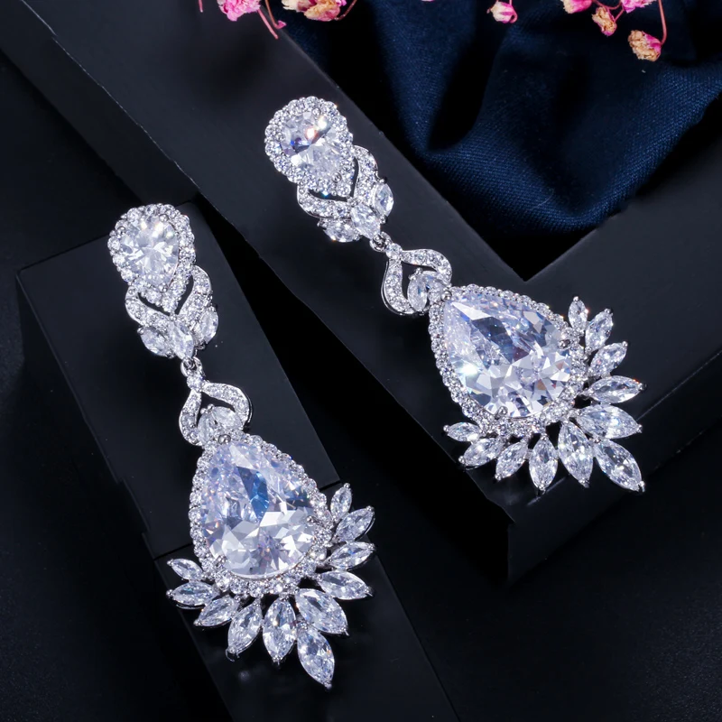 CWWZircons Wunderschöne Königliche Rote Zirkonia Lange Braut-Hochzeits-Ohrringe mit Großen Tropfen in Marquise-Schliff, Schmuckgeschenk für Bräute, Großhandel E0003 – Detail 8