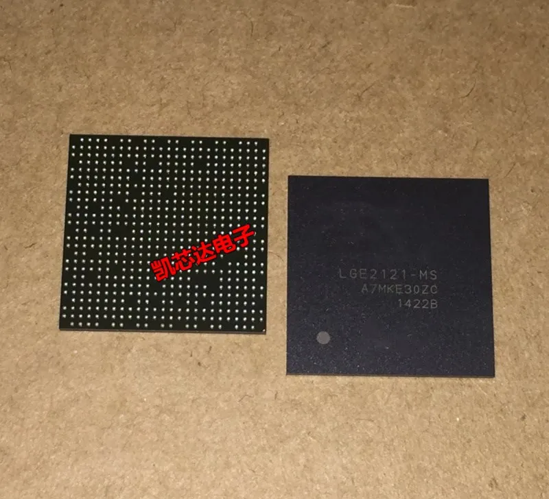 New original LGE2121 LCD chip