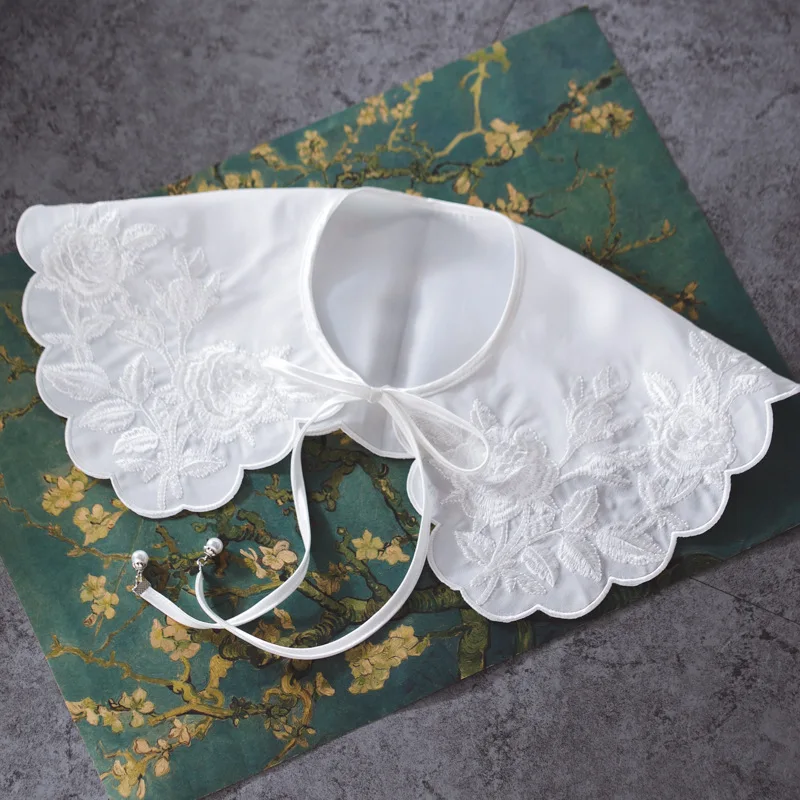 

Vintage Hollow detachable Pointed fashion wild Decorative Hollow detachable Pointed collar bodice shirt collar with sweater