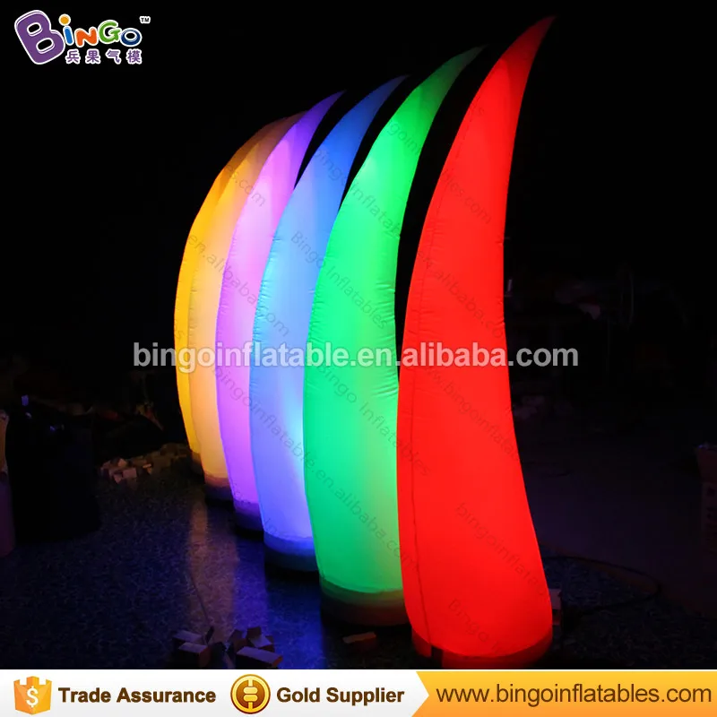 Customized 2.5m High Inflatable Ivory Shape Light for Party 2018 Hot Sale Inflatable Colorful Lighting Tube LED Mammoth Tusk