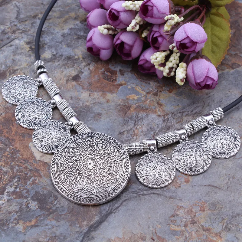 Aussage Ethnische Vintage Tibetischen Silber Farbe Halsketten Runde Münze Geschnitzte Blumen Anhänger Halsketten Für Frauen Tribal Schmuck – Detail 32