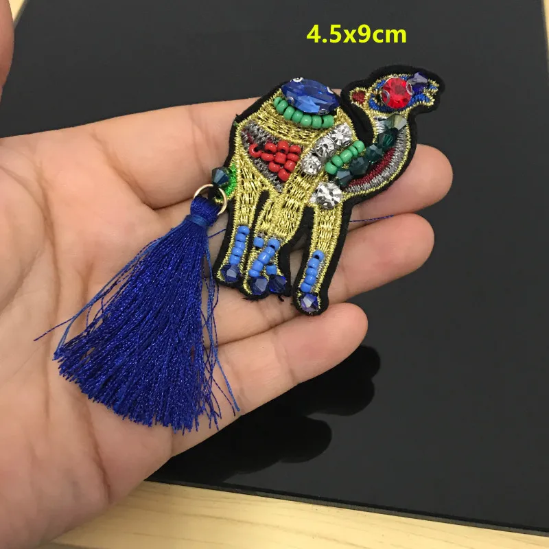 5 pz/lotto Elefante Cammello Patch Ricamato Applique Cucire Vestiti Adesivi di Patch Indumento Accessori di Abbigliamento