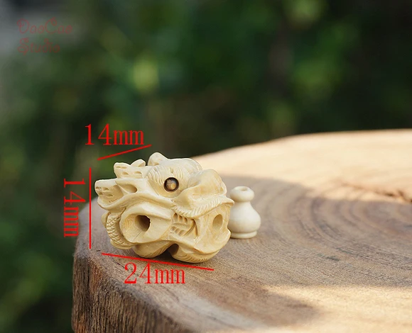 

Natural Yellow Sandalwood Boxwood Carved Dragon Head Guru Bead Charms Mala Beads Japa Bracelet Jewellry Findings DIY Accessories