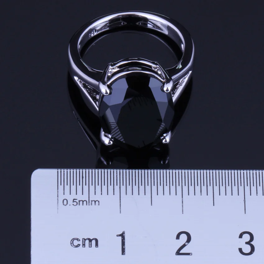 Splendid Pigeon Egg Black Cubic Zirconia Silver Plated Ring V0073