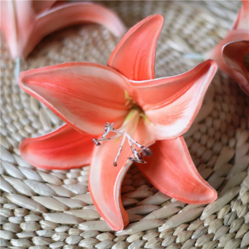 Light Coral Artificial Tiger Lily Natural Real Touch Flowers Flower heads for cake decoration and wedding bouquets decorative