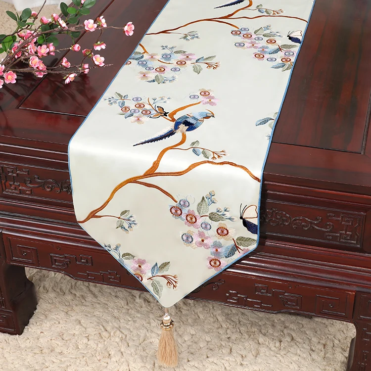 

Custom Jacquard Elegant Thicken Damask Table Runners for Wedding, Christmas Dinner Party, Silk Satin Table Cloth