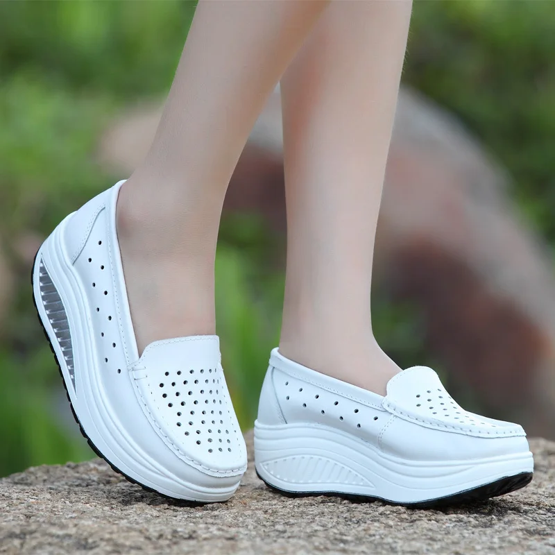 MudiPanda Summer 2017 Women\'s Shoes Genuine Leather Breathable Shoes Swing Female Shoes Platform Nurse Work Shoes
