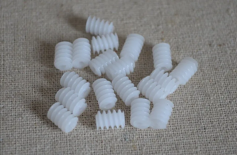 New 100Pcs 6*8mm Plastic Spindle Worm Gear 1.9mm Hole Toy Accessories DIY Robot Helicopter High Quality