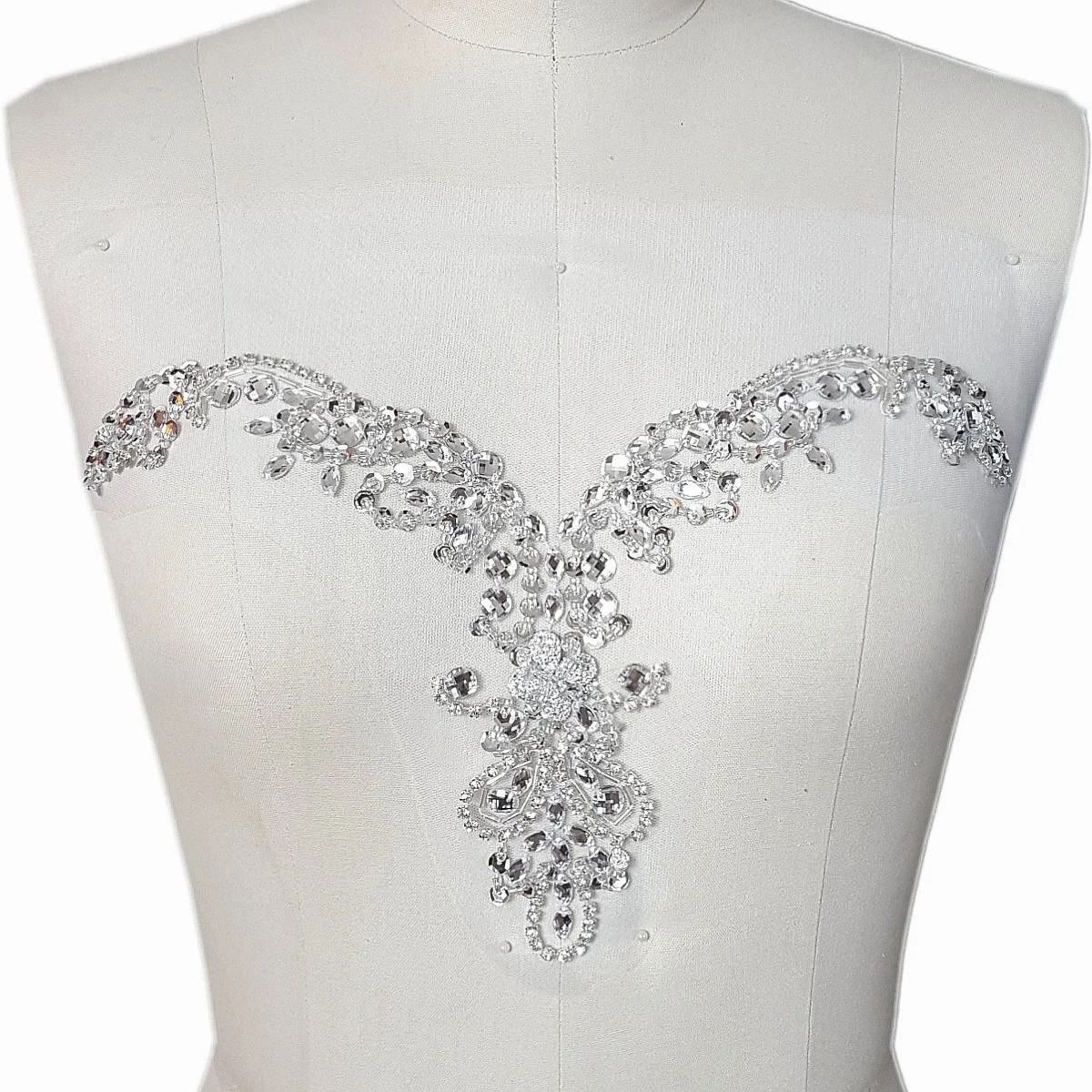 SPARKLE Silver V-Neck Neckline Crystal Appliques For Clothes Design Sewing Wedding Bridal Party Dress Chest Waist Decoration diy