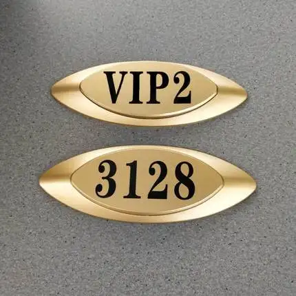 ملصق رقم باب البوليمر المعدني باللون الذهبي والأسود ، ملصق مخصص لباب الفندق ، الفيلا