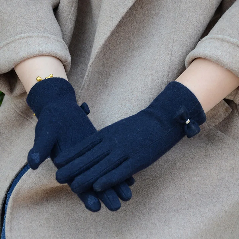 

Fashion Elegant Female Wool Knit Embroidery Touch Screen Gloves Winter Women Warm Cashmere Full Finger Bow Dotted Gloves C21