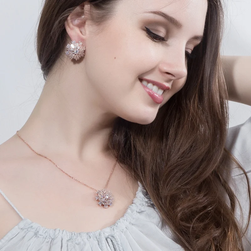 Cwwzircons Famous B… - image