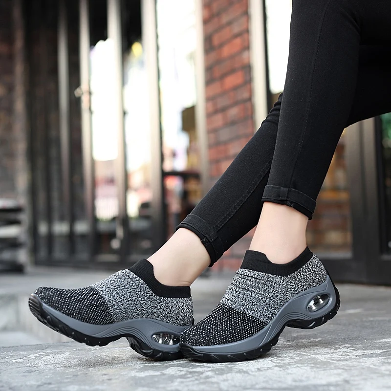 2024 Spring Women Sneakers Shoes Flat Slip on Platform Sneakers for Women Black Breathable Mesh Sock Sneakers Shoes