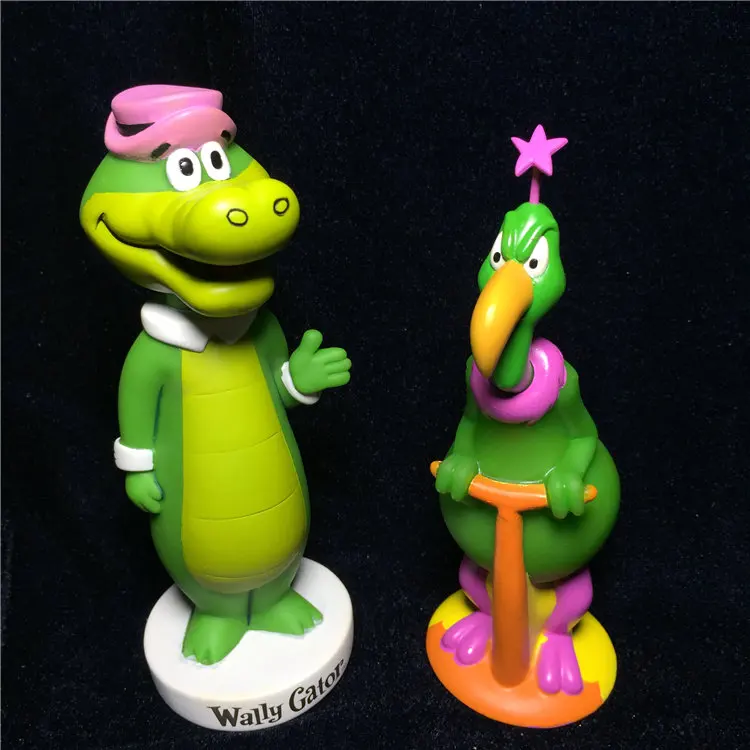 

pvc figure model toy Wally Gator Crocodile Willy Duck Dodgers 2pcs/set out of print