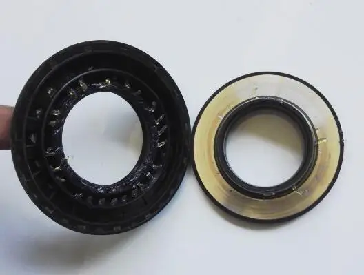 Free Shipping oil seal 30*55*14.5 35*62*13 52*76*18 50*72*12/15 30*72*12/17 35*72*12/17 35*72*12/17.5 30*52*9.5 30*45*19