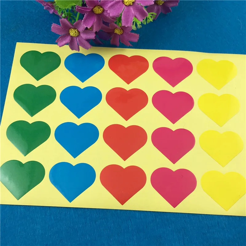 100Pcs 3.2x2.8cm Heart Shape Paper Sticker Labels for Jewelry Box Weeding Candy Festival Gifts Pack Seal Self-Adhesive Stickers