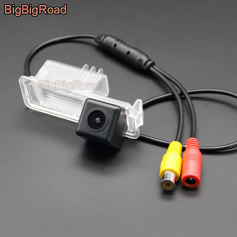 

BigBigRoad Car Rear View Backup Parking CCD Camera For Volkswagen CC Magotan Bora Cross Polo Beetle Golf 6 Passat B7 Waterproof