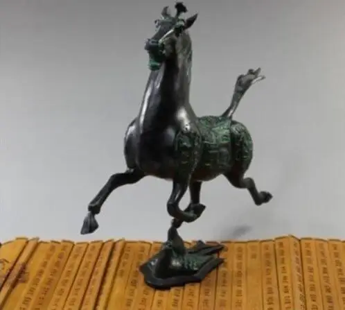 Exquisite Old bronze Chinese statue horse fly Swallow