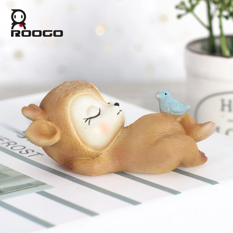 Roogo Cute Deer Home Ornaments Creative Home Decoration Accessories Resin Car Decor Miniature Figurines For Kids Room Decorative