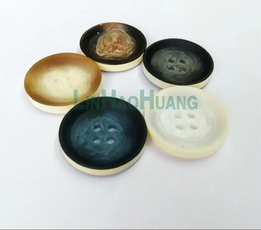 Wholesale Free shipping 50 pieces 30.5mm big plastic resin sewing buttons 2-hole five colors coat buttons 2017040301