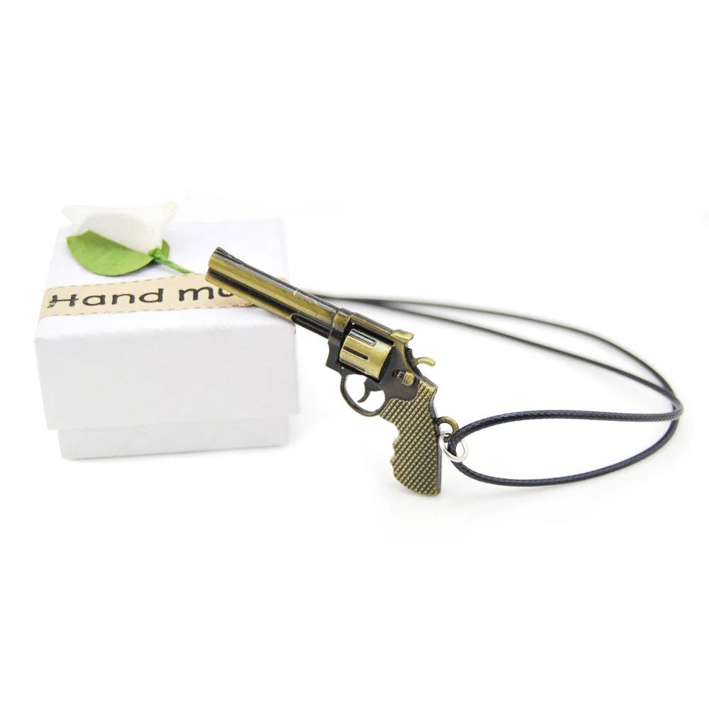 Men's CS GO Revolver Pendant Necklace Vintage Leather Chain Counter Strike Gun Necklace Male Jewelry Boyfriend Gift Souvenirs