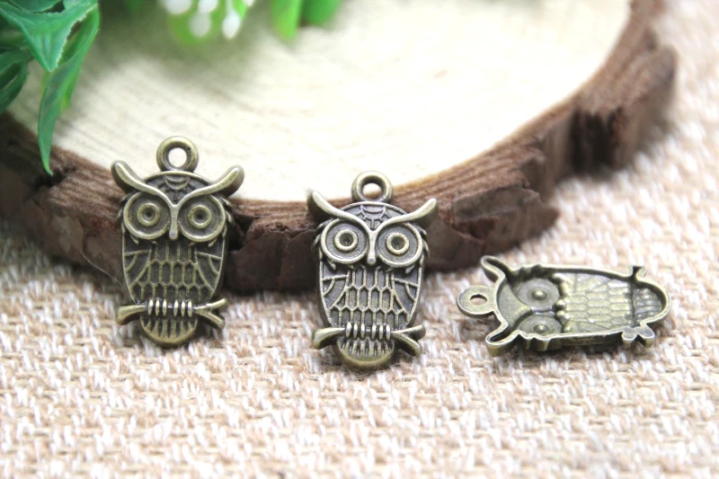 20pcs-- vintage owl Charms Antique bronze owl  charm Pendants 22x14mm