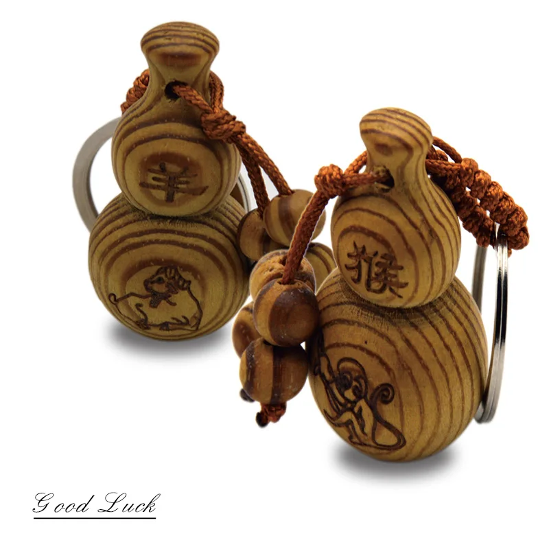 Feng Shui Peach Wood The Chinese Zodiac Gourd wu lou Keychain Wood Carved Amulet Vintage Home Decoration Accessories