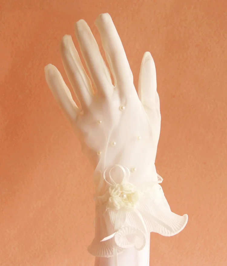 JaneVini Romantic Ivory Tulle Wedding Hand Gloves Full Finger Short Bridal Gloves Pearls Wrist Length Women Wedding Accessories