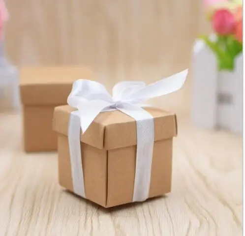 100 x Kraft Paper Square Wedding Favors Candy Boxes Paper Box Gifts Boxes Jewelry Storage Boxes with White Ribbons