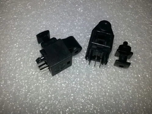 

TOTX179PL LA4496 HCPL2601 DIP-8 GRM32ER71H106KA12L Original version. New goods.