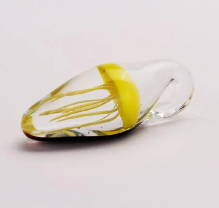 handcraft Glow Yellow Jellyfish Art Glass Fashion Improvements Display Fine Pendant L 5CM*W 1.2CM*weight 17