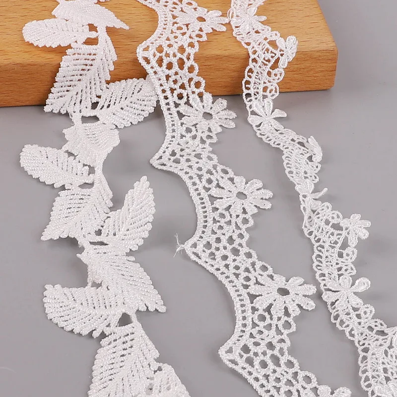 1 Yard fiore bianco foglia fiocco pizzo materiale Patchwork poliestere ricamo nastro di pizzo per abbigliamento fai da te accessori per il cucito