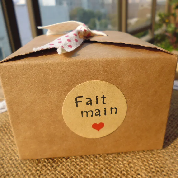 120Pcs French Hand made "Fait Main" Handmade Cake Packaging Sealing Label Kraft Sticker Baking DIY Gift Box Round Stickers M1203