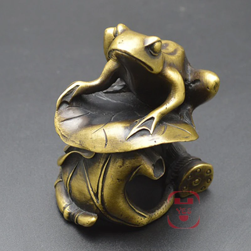 

Pure Brass Vintage Sitting Zen Frog Lotus Handmade Statue Yoga Frog Sculpture Home Office Desk Decoration Ornament Toy Gift