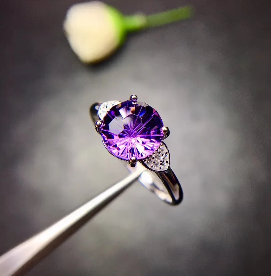 

Natural amethyst ring, 925 silver, the price is suitable, shop promotional products